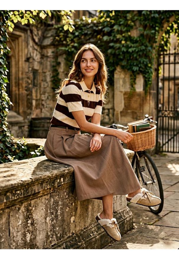 Sinsay - Rozkloszowana spódnica midi z paskiem - brązowy. Kolor: brązowy