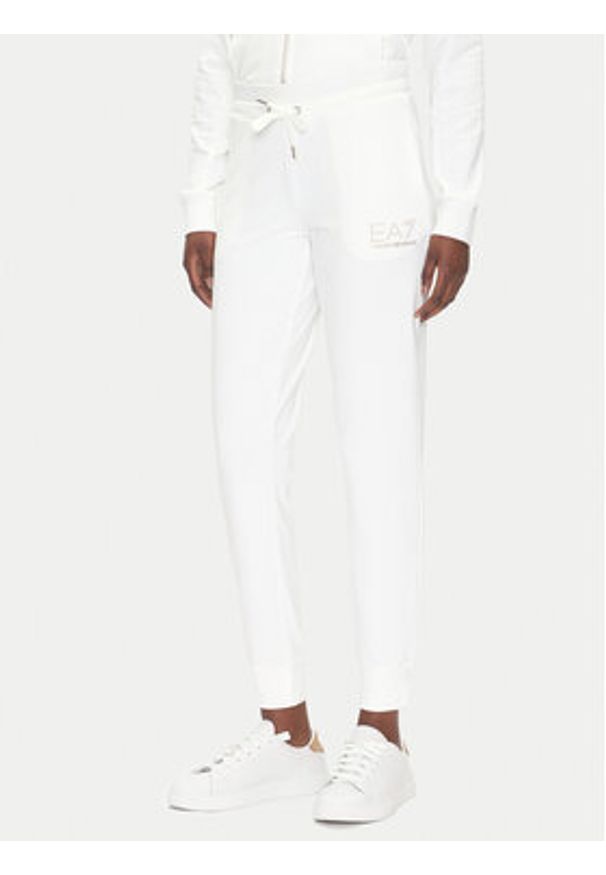 EA7 Emporio Armani Dres 8NTV51 TJ9RZ U0005 Biały Regular Fit. Kolor: biały. Materiał: syntetyk