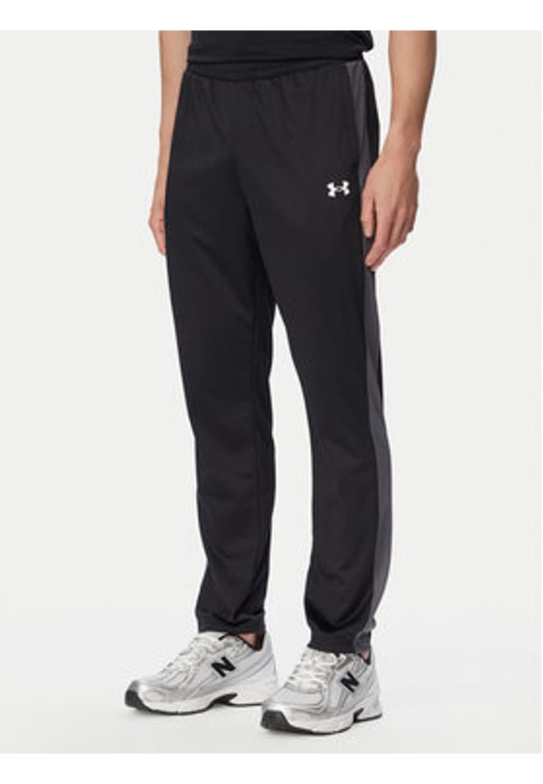 Under Armour Dres Rival 6009355 Czarny Loose Fit. Kolor: czarny. Materiał: syntetyk