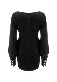 LA MANIA - Aksamitna sukienka Delano. Kolor: czarny. Typ sukienki: kopertowe. Styl: wizytowy. Długość: mini