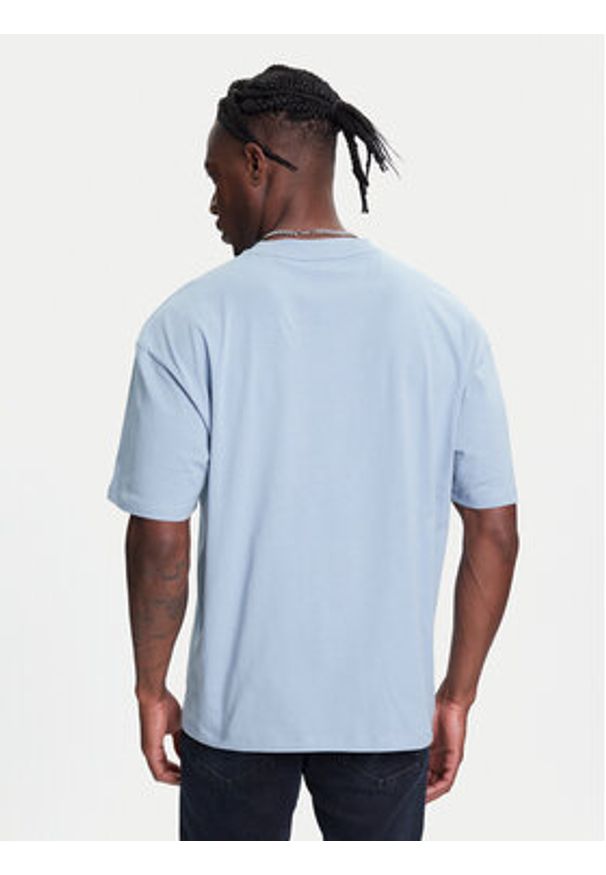 Hugo - HUGO T-Shirt Nesite 50544168 Niebieski Loose Fit. Kolor: niebieski. Materiał: bawełna