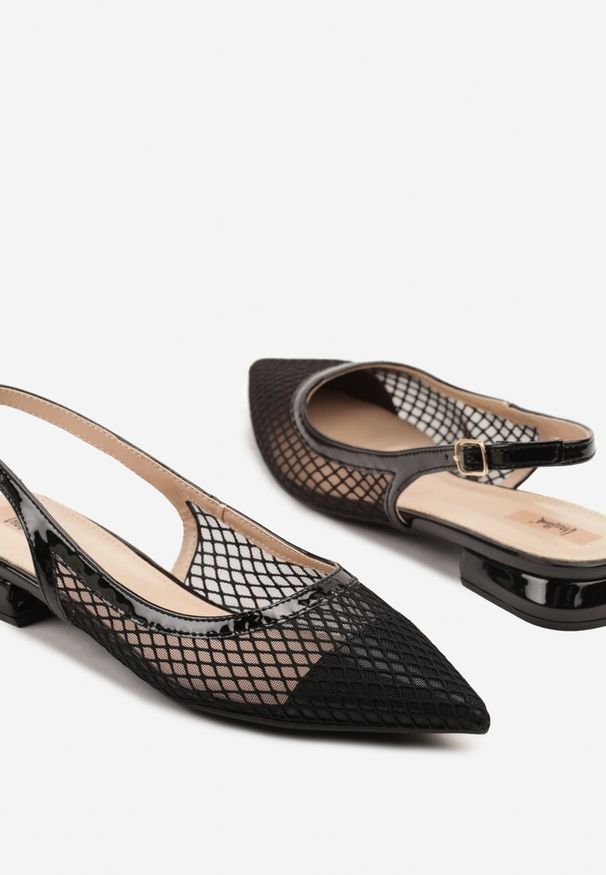 Renee - Czarne Sandały Slingback z Siateczki ze Szpiczastym Noskiem Niloriae. Okazja: na co dzień, do pracy, na spotkanie biznesowe. Nosek buta: szpiczasty. Zapięcie: pasek. Kolor: czarny. Materiał: jeans. Styl: casual, biznesowy