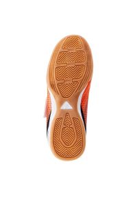 Buty piłkarskie Huari Tacuari Ic Jr 92800402446 pomarańczowe. Zapięcie: rzepy. Kolor: pomarańczowy. Materiał: syntetyk, guma. Sport: piłka nożna