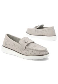 Mokasyny damskie Vinceza, cholewka ze skóry naturalnej licowej wsuwany fason typu loafers, szare, 93221. Okazja: na co dzień. Kolor: szary. Materiał: skóra. Szerokość cholewki: normalna. Wzór: aplikacja, ażurowy. Styl: elegancki, klasyczny, casual #3