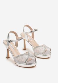 Born2be - Srebrne Koronkowe Sandały na Szpilce z Cyrkoniami Fodela. Kolor: srebrny. Materiał: koronka. Sezon: lato. Obcas: na szpilce. Styl: klasyczny, elegancki