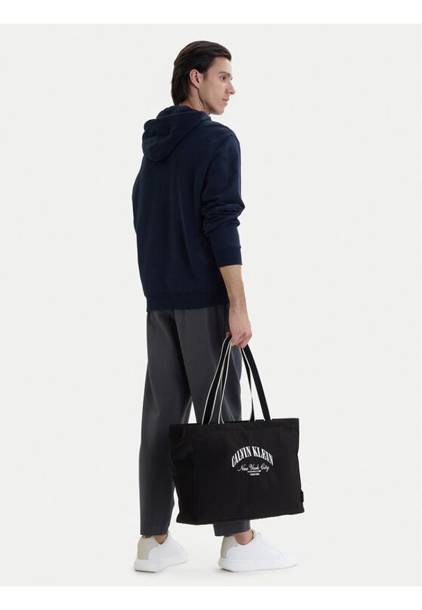 Calvin Klein Torba Graphic Capsule Tote LV04D3348G Czarny. Kolor: czarny. Materiał: materiał