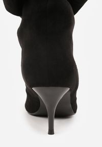 Born2be - Czarne Botki na Szpilce z Marszczoną Cholewką Hailenia. Okazja: na co dzień. Kolor: czarny. Szerokość cholewki: normalna. Obcas: na szpilce. Styl: casual, elegancki. Wysokość obcasa: średni #7