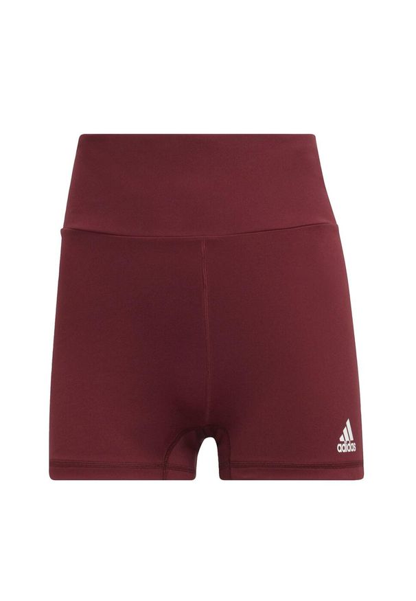 Spodenki damskie Adidas Yoga Essentials szorty dopasowane sportowe. Kolor: czerwony. Materiał: poliester, elastan