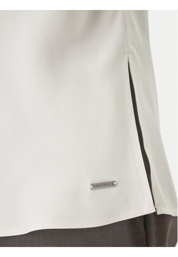 Calvin Klein Bluzka LV044F161G Biały Regular Fit. Kolor: biały. Materiał: wiskoza