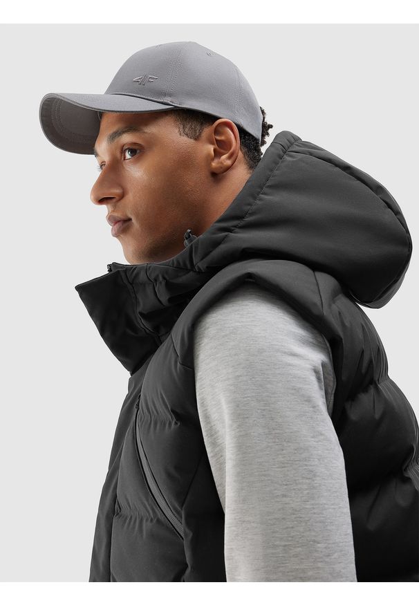 4f - 4F Czapka z daszkiem strapback uniseks - szara L/XL. Kolor: szary. Materiał: materiał, bawełna. Wzór: haft. Sezon: lato. Styl: klasyczny, sportowy, casual
