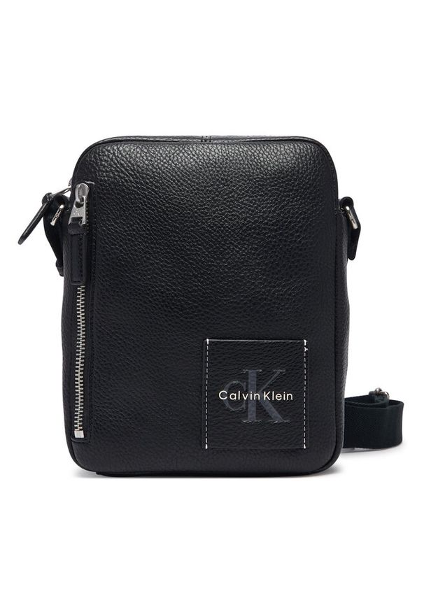 Saszetka Calvin Klein. Kolor: czarny