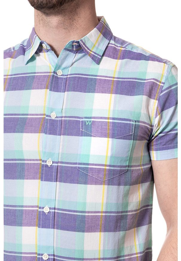 Wrangler - KOSZULA MĘSKA KRÓTKI RĘKAW WRANGLER SS 1PKT SHIRT BEACH GLASS W5860NQWD 112129522. Materiał: materiał. Długość rękawa: krótki rękaw. Długość: krótkie. Wzór: kratka