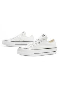 Buty damskie Converse Ctas Lift Ox 560251C - białe. Kolor: biały. Materiał: guma. Szerokość cholewki: normalna. Obcas: na platformie #1