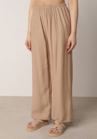 Born2be - Beżowy Wiskozowy Komplet Spodnie i Bluzka Koszulowa z Wiązaniem w Talii Irinryss. Kolor: beżowy. Materiał: wiskoza #4