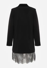 Renee - Czarna Sukienka-Marynarka VICES o Pudełkowym Kroju z Ozdobną Koronką Cheridine. Kolor: czarny. Materiał: koronka. Wzór: koronka. Styl: elegancki #6