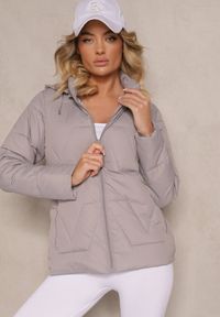 Renee - Jasnoszara Pikowana Kurtka Przejściowa z Kapturem Silidi. Okazja: na co dzień. Typ kołnierza: kaptur. Kolor: szary. Materiał: jeans. Styl: klasyczny, casual, elegancki