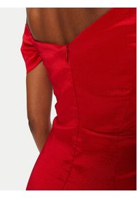 BARDOT - Bardot Sukienka koktajlowa 54327DB2 Czerwony Slim Fit. Kolor: czerwony. Materiał: syntetyk. Styl: wizytowy #4