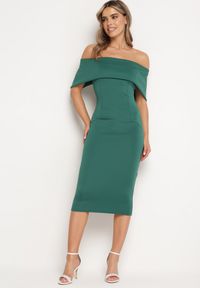 Born2be - Zielona Klasyczna Dopasowana Sukienka z Wywiniętym Dekoltem Luvlia. Okazja: na spacer, na randkę. Kolor: zielony. Materiał: tkanina. Wzór: gładki. Typ sukienki: proste. Styl: klasyczny #2