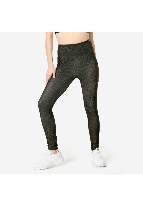 DOMYOS - Legginsy fitness damskie Domyos w panterkę khaki. Kolor: brązowy. Materiał: elastan, poliester, materiał. Wzór: motyw zwierzęcy. Sport: fitness