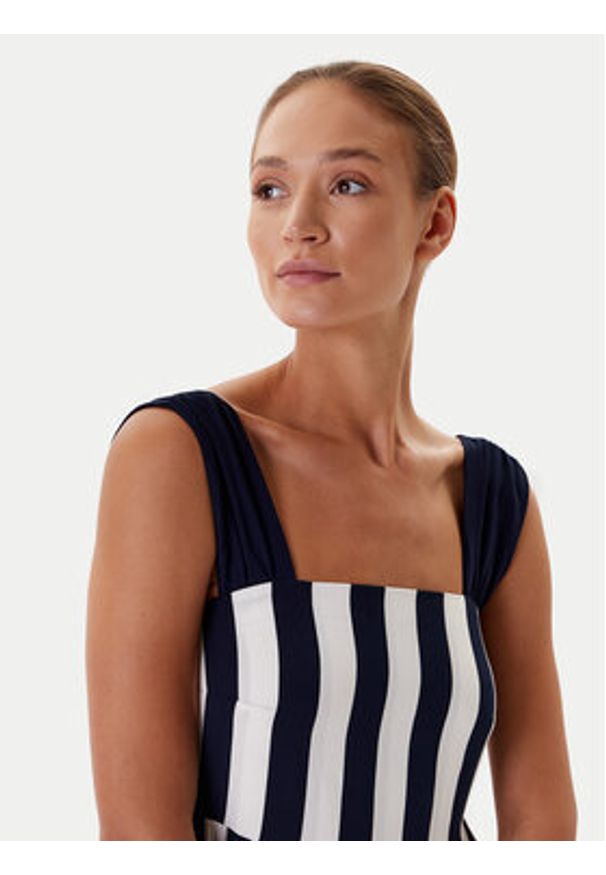 Tatuum Sukienka letnia Daliana 1 T2510.212 Granatowy Relaxed Fit. Kolor: niebieski. Materiał: wiskoza. Sezon: lato