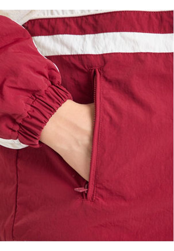 Guess Jeans Kurtka przejściowa W5BL11 WGYL2 Czerwony Regular Fit. Kolor: czerwony. Materiał: syntetyk
