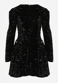 Born2be - Czarna Cekinowa Sukienka Koktajlowa z Geometrycznymi Ramionami Reffera. Okazja: na imprezę. Kolor: czarny. Długość rękawa: długi rękaw. Wzór: geometria. Typ sukienki: rozkloszowane. Styl: wizytowy #4