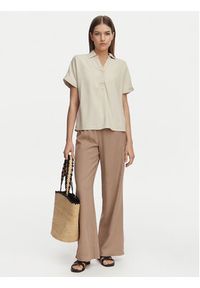 only - ONLY Polo Aris 15364279 Beżowy Loose Fit. Typ kołnierza: polo. Kolor: beżowy. Materiał: wiskoza #4