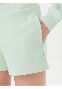 Guess Szorty sportowe V5GD19 KC3D2 Zielony Relaxed Fit. Kolor: zielony. Materiał: bawełna