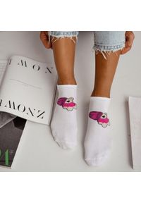 Milena - Białe stopki damskie różowy miś z czapką 1221. Kolor: biały. Materiał: elastan, bawełna, poliamid, materiał #1