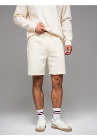 Ombre Clothing - Szorty dresowe unisex ze ściągaczem w pasie – kremowe V2. Kolor: kremowy. Materiał: dresówka. Wzór: aplikacja. Styl: sportowy #9