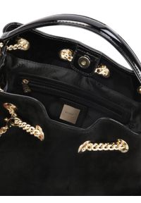 Kazar - Duża torebka typu worek z zamszu i skóry lakierowanej. Kolor: czarny. Wzór: aplikacja. Dodatki: z breloczkiem. Materiał: zamszowe, lakierowane, skórzane. Rozmiar: duże #3