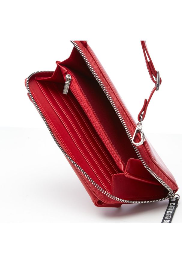 Big Star Accessories - Torebka damska Big Star, z klapą zamykaną na zatrzask i zamkiem błyskawicznym wokół, czerwona, GG674008. Kolor: czerwony. Wzór: aplikacja. Rozmiar: małe. Styl: elegancki, casual. Rodzaj torebki: do ręki