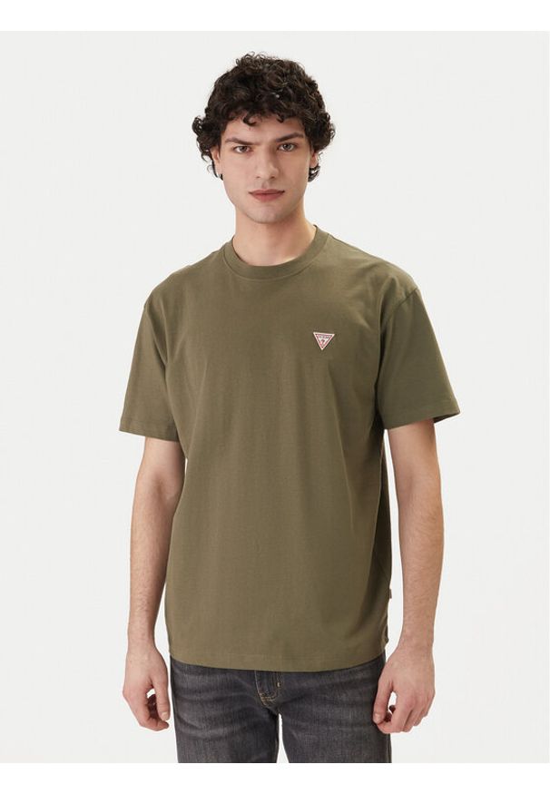 Guess Jeans T-Shirt M4YI46 K8FQ4 Khaki Regular Fit. Kolor: brązowy. Materiał: bawełna