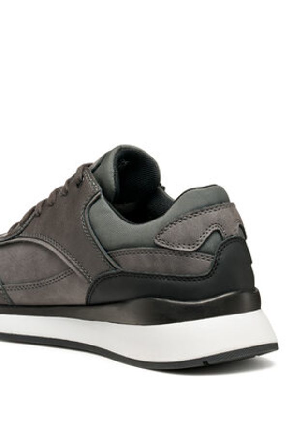 Geox Sneakersy U Branthon B Abx U56M6A 0EKBU C1115 Szary. Kolor: szary. Materiał: skóra