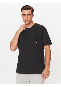 T-Shirt New Balance. Kolor: czarny. Materiał: jersey