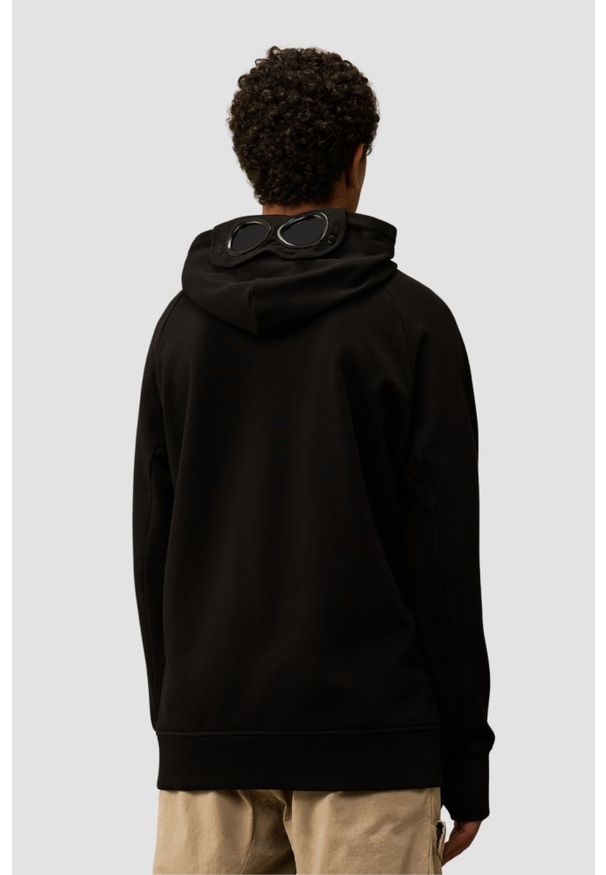 C.P. Company - C.P. COMPANY Czarna męska bluza z kapturem Sweat Hooded. Okazja: na co dzień. Typ kołnierza: kaptur. Kolor: czarny. Materiał: bawełna. Wzór: bez wzorów. Styl: casual