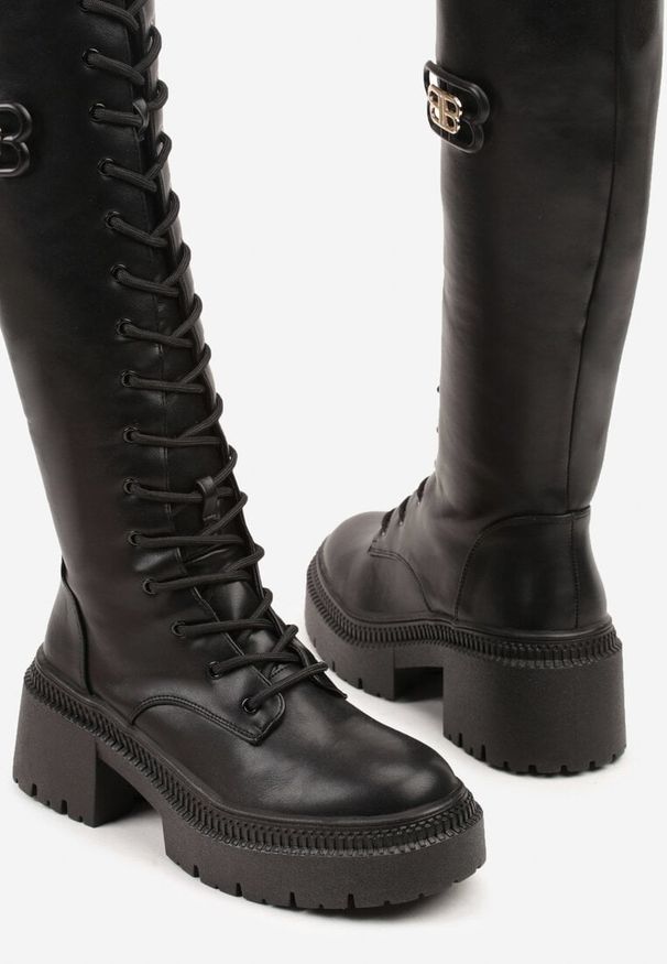 Born2be - Czarne Sznurowane Kozaki Vices na Platformie w Stylu Grunge Lattime. Okazja: na co dzień. Kolor: czarny. Materiał: skóra, jeans. Wzór: aplikacja. Obcas: na platformie. Styl: casual