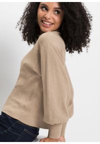bonprix - Sweter oversize z mieszanki wiskozy. Typ kołnierza: kołnierzyk stójkowy. Kolor: beżowy. Materiał: dzianina, wiskoza. Styl: elegancki #3