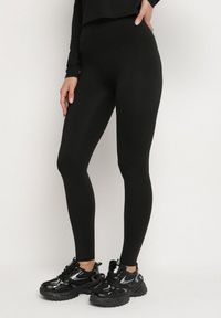 Born2be - Czarny Komplet Sportowy Legginsy i Bluzka z Długim Rękawem Toretta. Kolor: czarny. Wzór: aplikacja #6