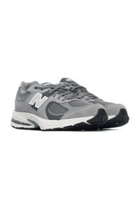 Buty do chodzenia damskie New Balance GC2002ST. Zapięcie: sznurówki. Kolor: wielokolorowy. Materiał: materiał, skóra. Szerokość cholewki: normalna. Sport: turystyka piesza