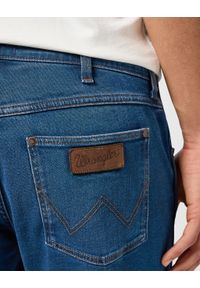 Wrangler - WRANGLER MĘSKIE SPODNIE JEANSOWE GREENSBORO BLUE GREY 112355018 W15Q017416