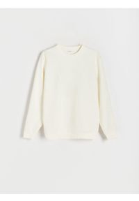 Reserved - Gładka bluza z bawełną - złamana biel. Materiał: bawełna. Wzór: gładki