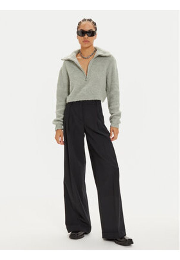 Patrizia Pepe Sweter 2K0298 K222 Szary Relaxed Fit. Kolor: szary. Materiał: syntetyk