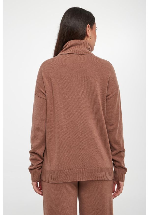Liu Jo - Golf damski wełniany z kaszmirem LIU JO. Typ kołnierza: golf. Materiał: kaszmir, wełna