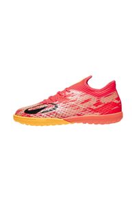 KIPSTA - Buty piłkarskie dla dzieci Kipsta CLR TF Turf sznurowane. Kolor: czerwony, różowy, wielokolorowy. Materiał: syntetyk, kauczuk. Szerokość cholewki: normalna. Sport: piłka nożna