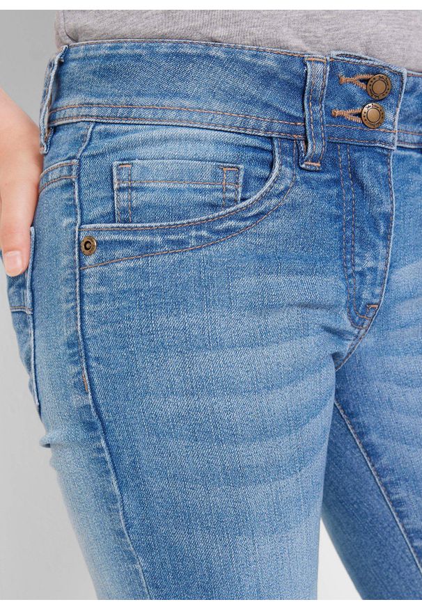 bonprix - Dżinsy bootcut ze średnim stanem. Kolor: niebieski