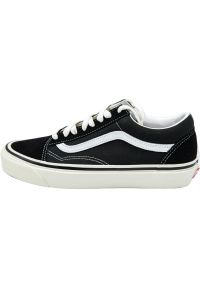 Buty na deskorolkę unisex Vans Old Skool czarne. Kolor: czarny, biały, wielokolorowy. Model: Vans Old Skool. Sport: skateboard