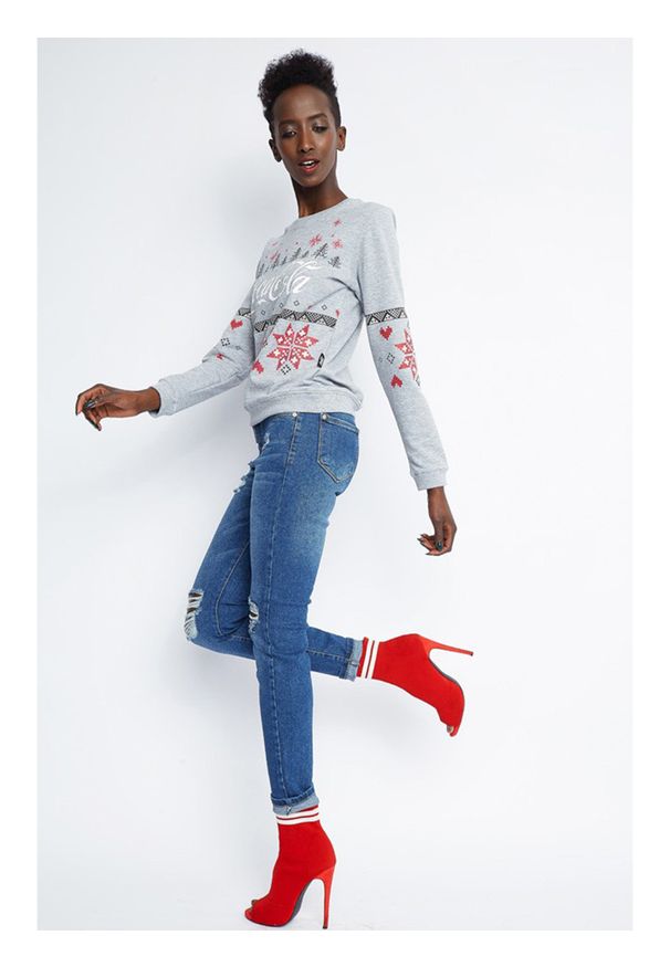 Sugarbird Bluza "Coca-Cola" | CC18AW7130803 / Forcett Snowflake Coca-Cola | Kobieta | Szary. Kolor: szary. Materiał: bawełna, lycra. Wzór: nadruk, aplikacja. Styl: wizytowy