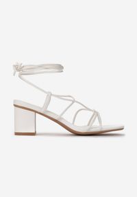 Born2be - Białe Sandały Typhista. Nosek buta: otwarty. Kolor: biały. Wzór: jednolity, aplikacja, kolorowy. Obcas: na słupku #4