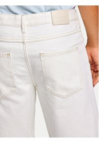 Lindbergh Szorty jeansowe 30-550000OFW Biały Loose Fit. Kolor: biały. Materiał: bawełna #7